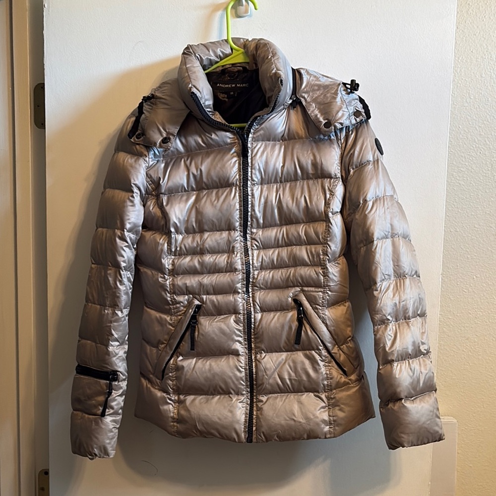 Andrew Marc Silver Puffer Jacket with Quilted Design and Hood